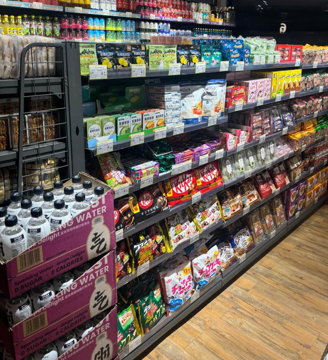 FlashGreen store shelves showcasing variety of products